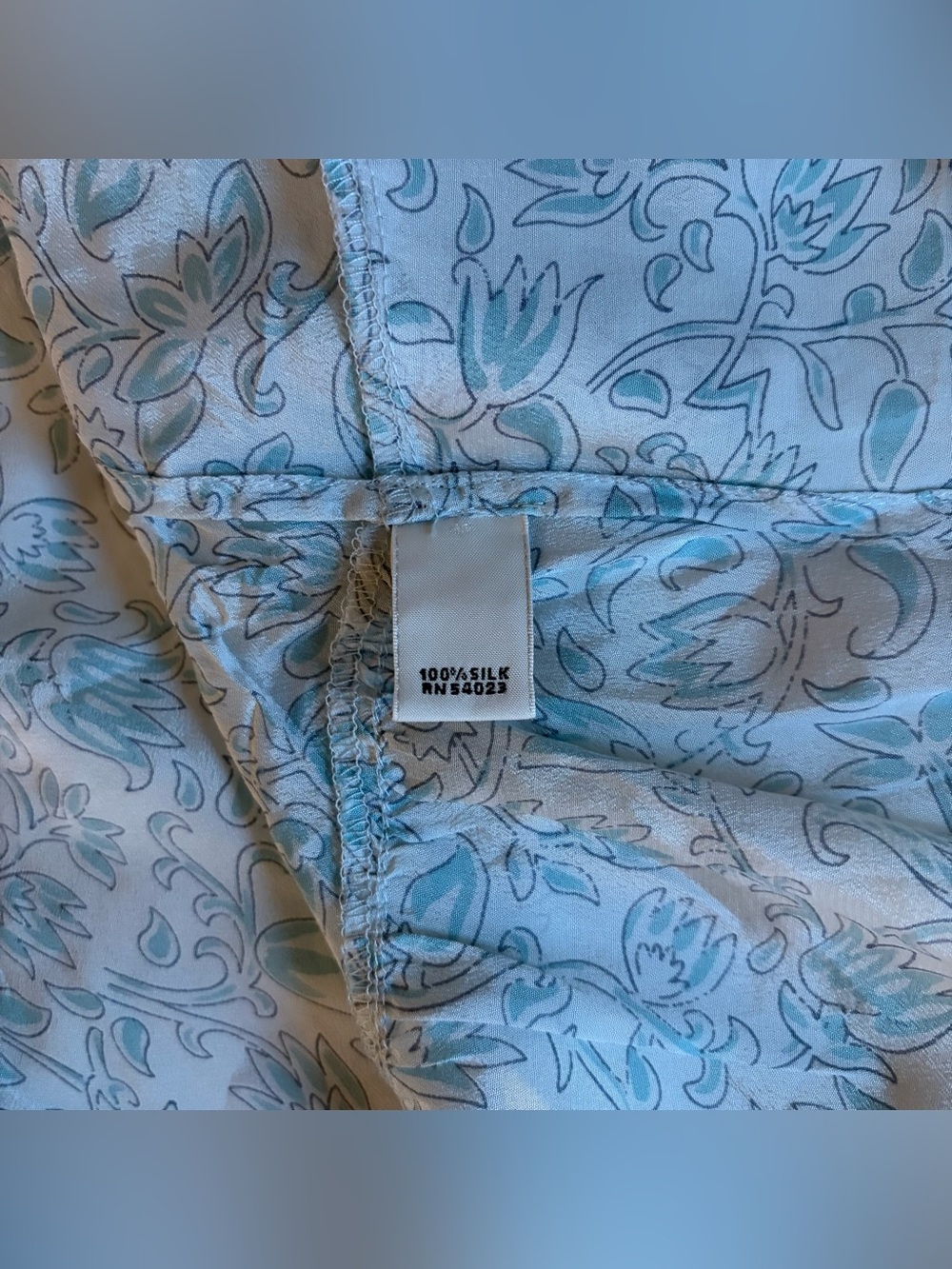 NWT Banana Republic 100% Silk Blue Floral Ruffle Tank Top Camisole Large - Picture 4 of 4